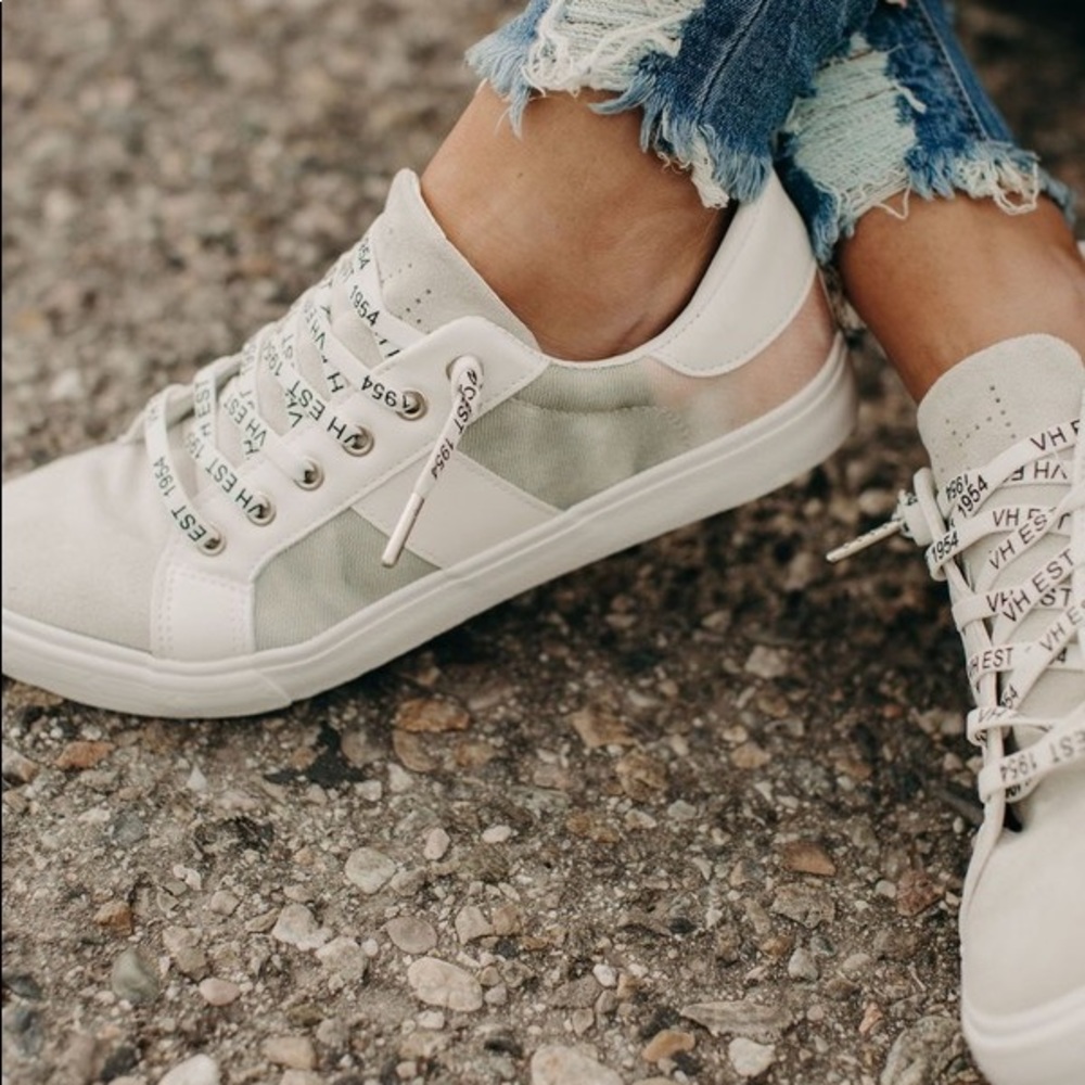 Vintage Havana Dina Sneaker Tie Dye